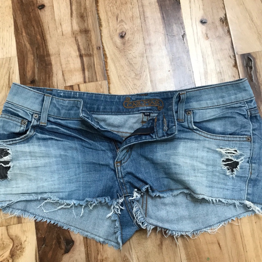 Car Mar cutoffs size 28 made in US